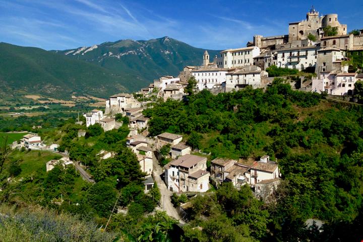 250 chilometri di avventura: tra gli Appennini un cammino che ripercorre le antiche strade della Transumanza