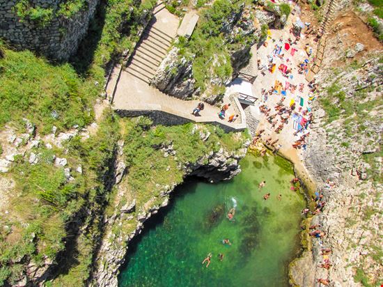 Fiordo del Ciolo Le acque limpide del Salento Diego Fiore / Shutterstock.com 