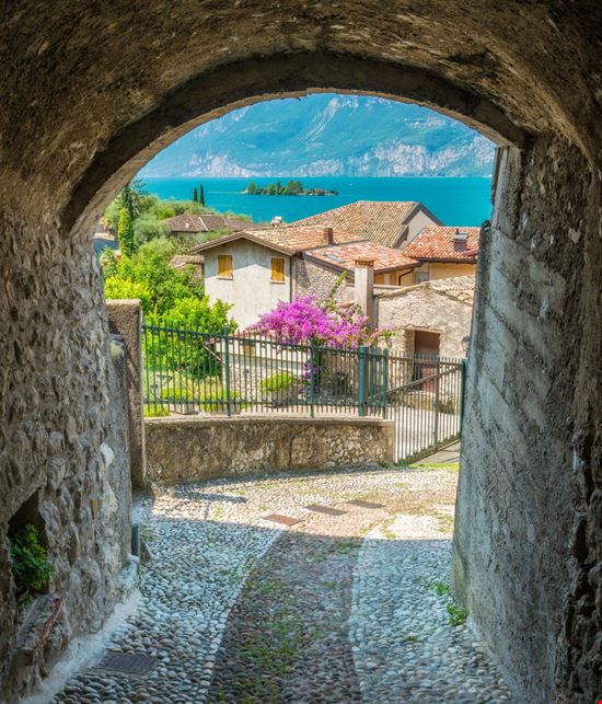 Cassone di Malcesine Cassone di Malcesine Stefano_Valeri - Shutterstock.com 