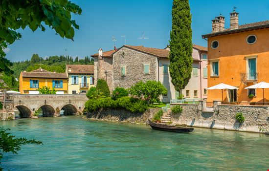 Borghetto Il borgo gioiello sulle acque del Mincio Stefano_Valeri - Shutterstock.com 