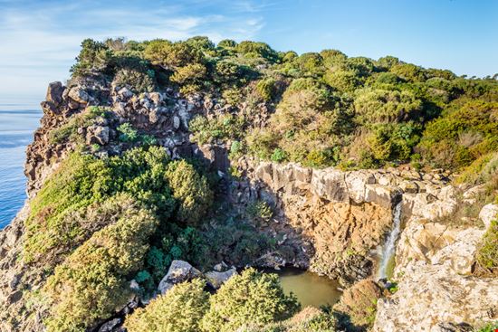 Capo Nieddu La cascata HildaWeges Photography - Shutterstock.com 
