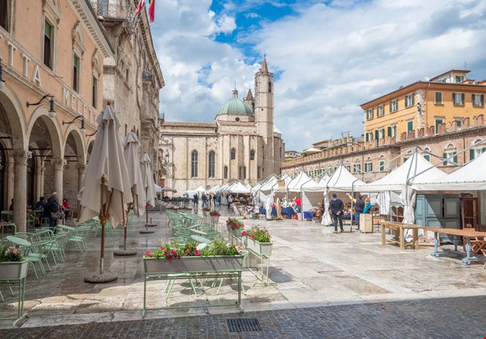 Piazza del Popolo - Piazza del Popolo - ValerioMei / Shutterstock.com