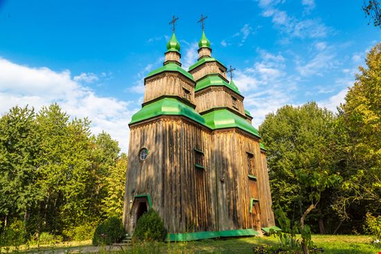 Pirogovo Pirogovo S-F - Shutterstock.com 