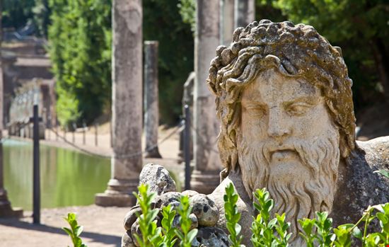 Villa Adriana Villa Adriana Paolo Gallo - Shutterstock.com 