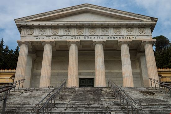 Cimitero di Staglieno Cimitero di Staglieno RusskyMaverick / Shutterstock.com 