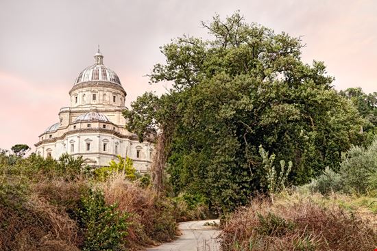Tempio Santa Maria della Consolazione Tempio Santa Maria della Consolazione ermess - Shutterstock.com 