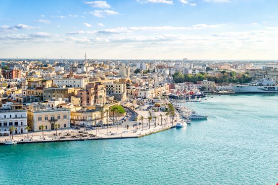Brindisi Brindisi Sopotnicki - Shutterstock.com 