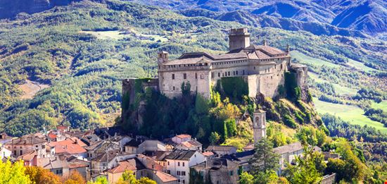 Castello Castello leoks / Shutterstock.com 