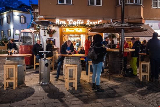 Cortina Corso Italia Dietmar Rauscher / Shutterstock.com 