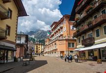 Cortina