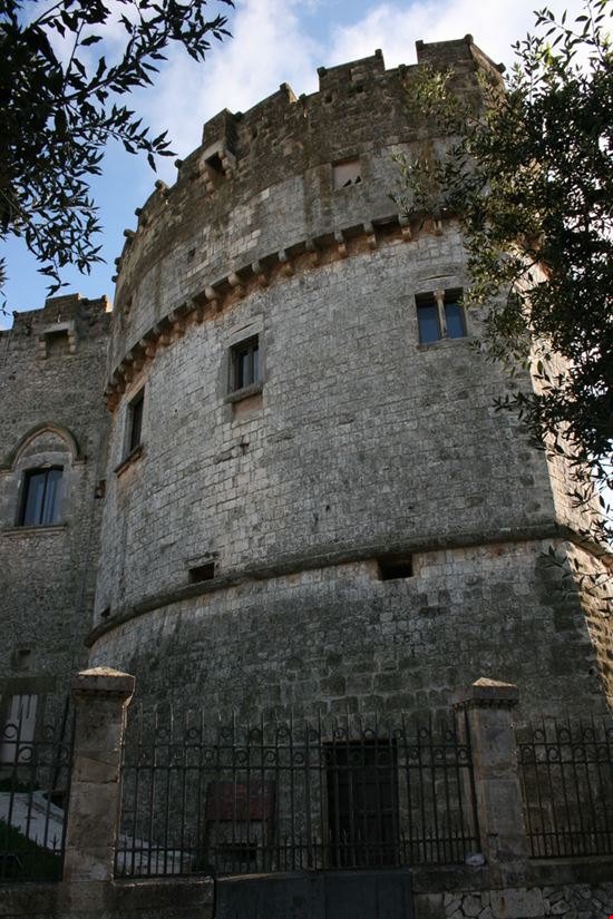 Carovigno Castello Gary M Cotter / Shutterstock.com 