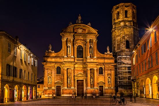 Basilica di San Prospero  Basilica di San Prospero  Iryna1 - Istockphoto.com 