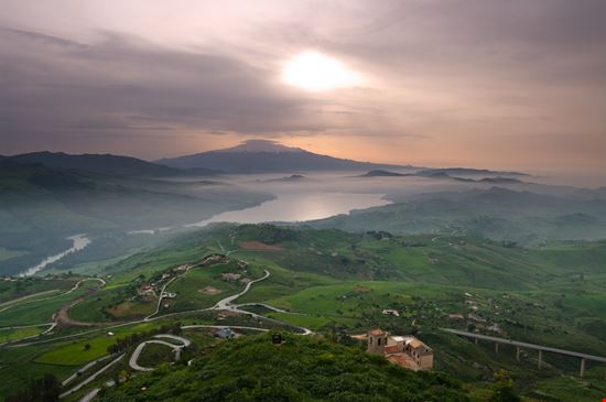 Lago Lago ollirg - Istockphoto.com 