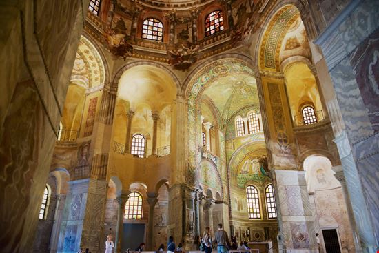 Basilica di San Vitale Basilica di San Vitale Dmitry Chulov - Shutterstock.com 