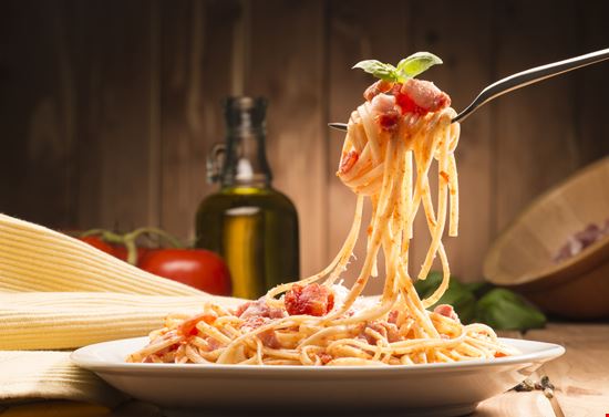 Amatriciana Amatriciana Mauro Pezzotta - Shutterstock.com 