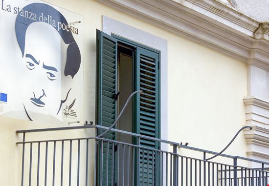 Casa Natale di Salvatore Quasimodo Casa Natale di Salvatore Quasimodo Gimas - Shutterstock.com 