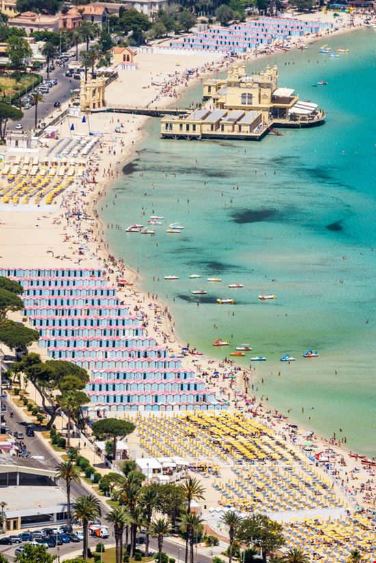 Mondello Mondello Roberto La Rosa - Shutterstock.com 