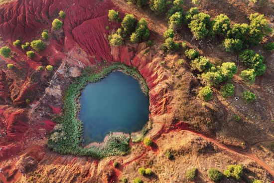 Bauxite quarry Otranto stock.adobe.com 