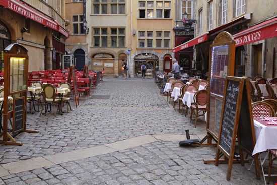 Old Lyon Lyon Pierre Jean Durieu / Shutterstock.com 