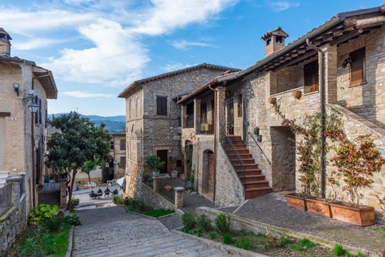 Bevagna Il centro storico ValerioMei / Shutterstock.com 