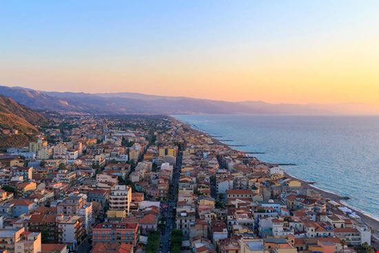 Capo d'Orlando Capo d'Orlando Giakita - Shutterstock.com 
