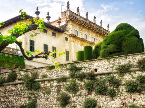 Villa Arvedi Villa Arvedi FEDELE FERRARA - Shutterstock.com 