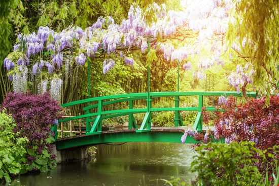 Giverny Giverny Oleg Bakhirev - Shutterstock.com 