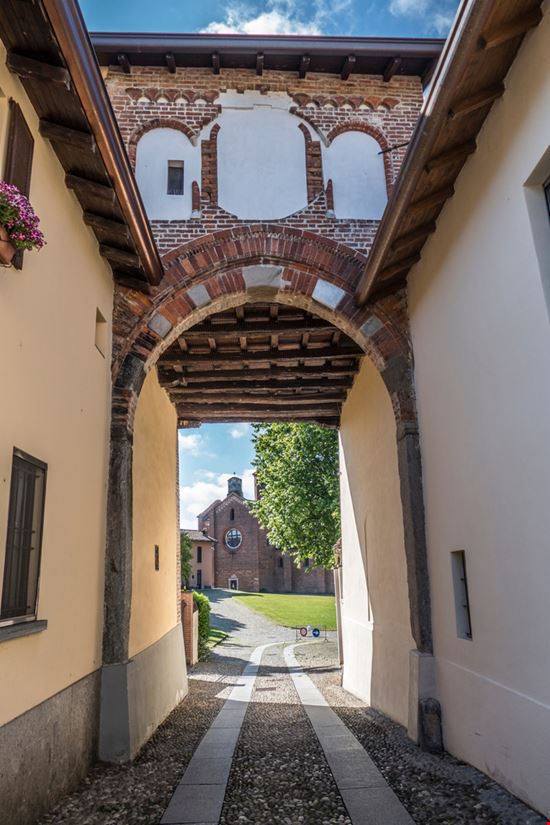 Abbazia di Morimondo Dettagli AlePana - Shutterstock.com 