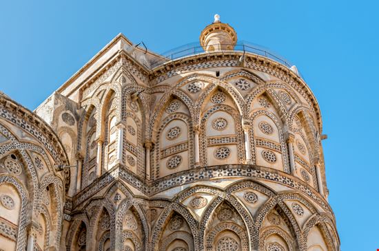 Monreale Il Duomo elesi - Shutterstock.com 