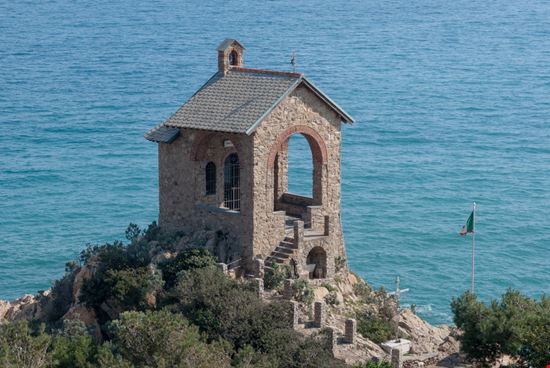 Alassio Strada sul mare Dmytro Surkov - Shutterstock.com 