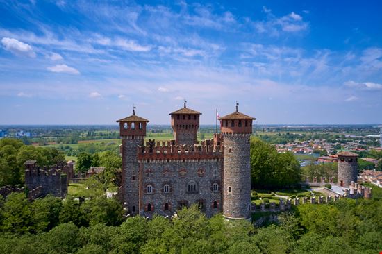 Montichiari Castello Bonoris Andrea Berg - Shutterstock.com 