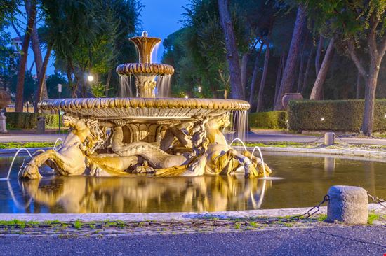 Pincio Pincio Thoom - Shutterstock.com 
