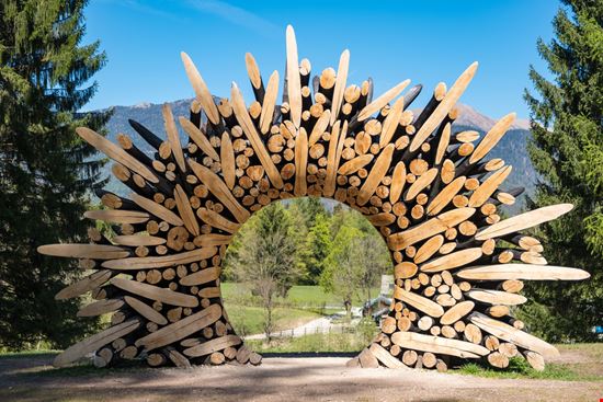 Arte Sella Arte Sella BAMO / Shutterstock.com 