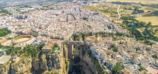 Ronda La città sospesa nel sud della Spagna stock.adobe.com 