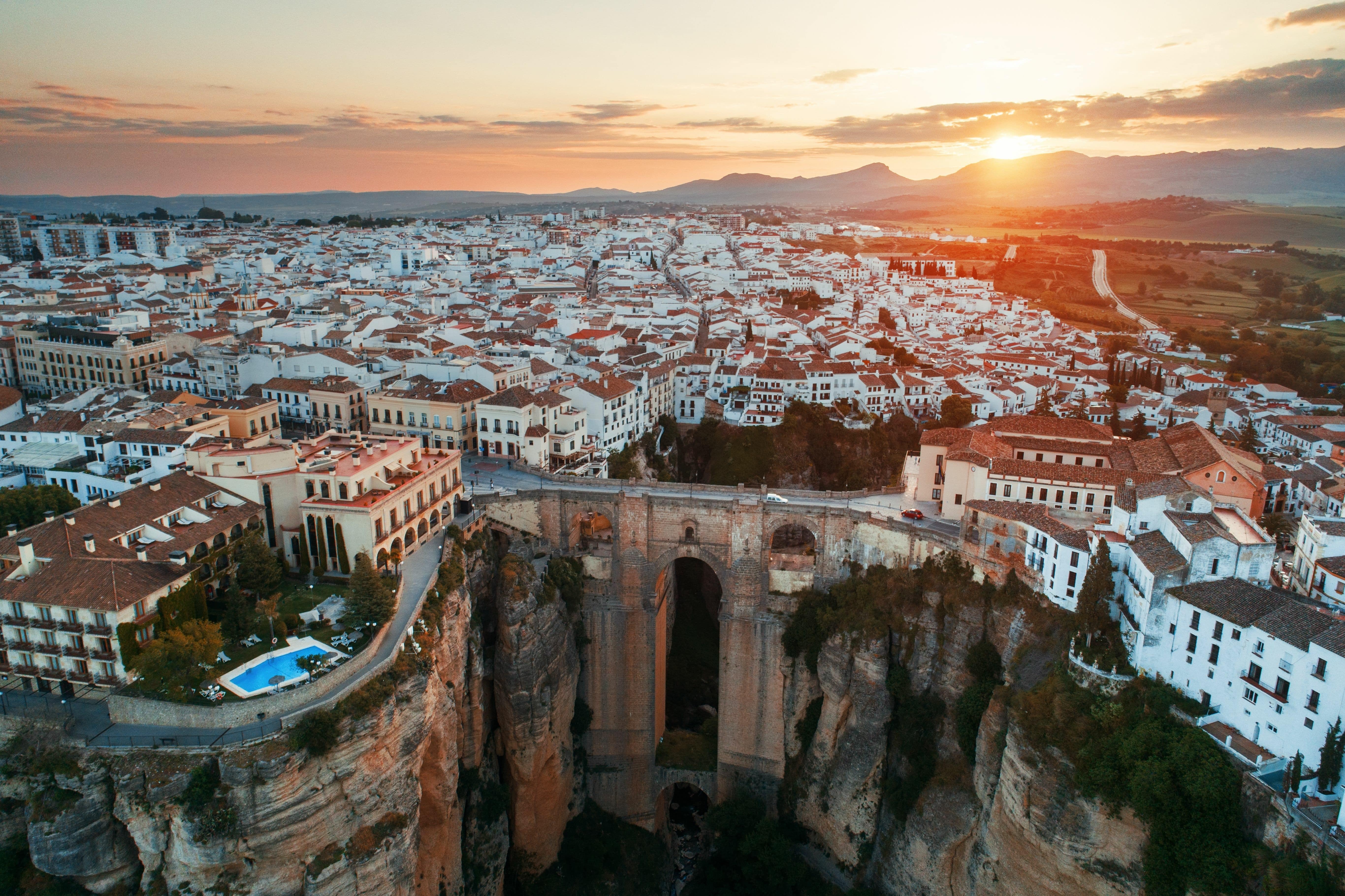 Andalusia, un viaggio tra case bianche e architettura moresca alla scoperta dei borghi più belli della Spagna