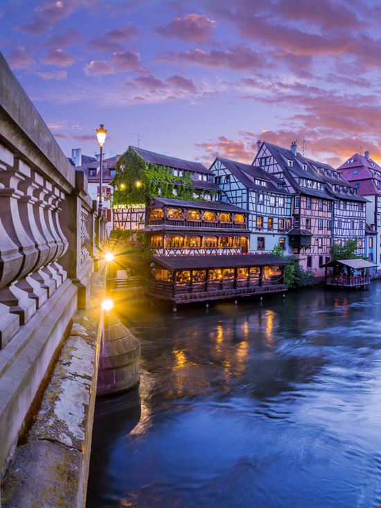 Strasburgo La Petite France stock.adobe.com 