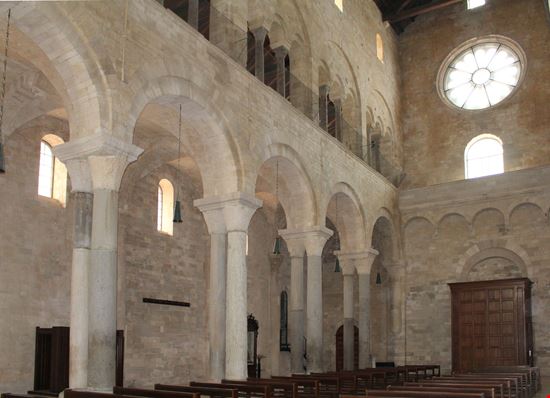 Trani Cattedrale stock.adobe.com 