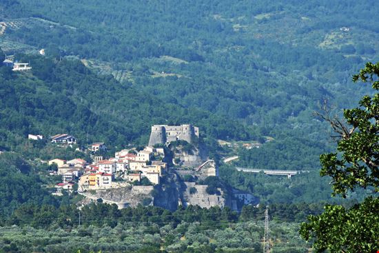 Cerro al Volturno Castello di Cerro al Volturno stock.adobe.com 