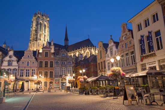 Mechelen Mechelen sedmak - Istockphoto.com 