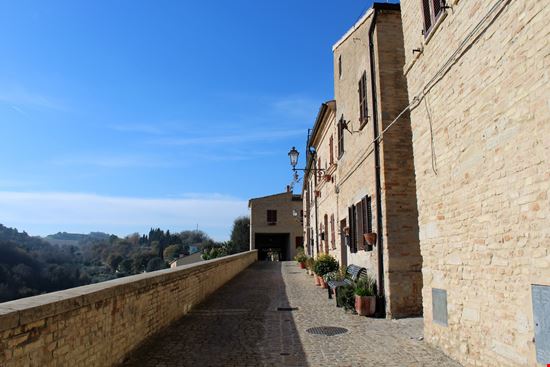 Fermo Torre di Palme stock.adobe.com 
