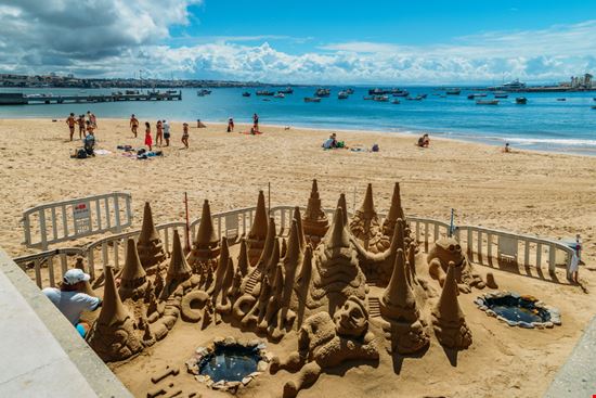 Praia da Ribeira Praia da Ribeira Alexandre Rotenberg / Shutterstock.com 