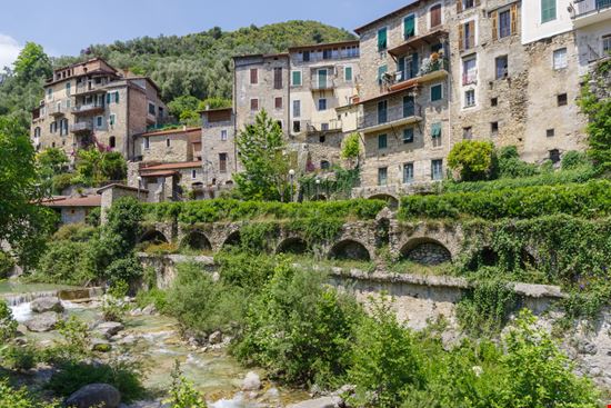Rocchetta Nervina Un borgo da favola in Liguria Dmytro Surkov - Shutterstock.com 
