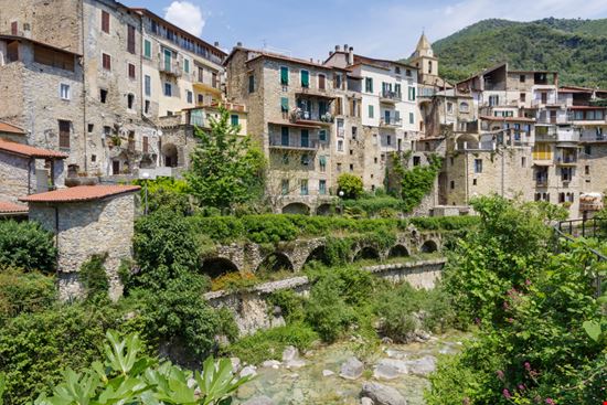 Rocchetta Nervina Un borgo da favola in Liguria Dmytro Surkov - Shutterstock.com 