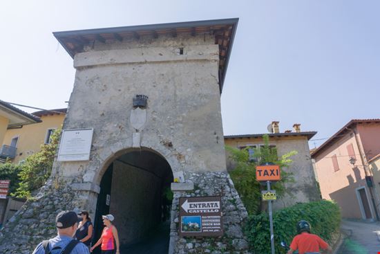 Castello di Duino Viste del castello Ana del Castillo / Shutterstock.com 