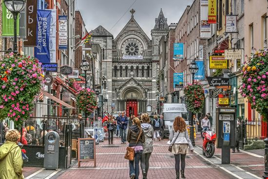 Grafton Street Grafton Street jamegaw / Shutterstock.com 