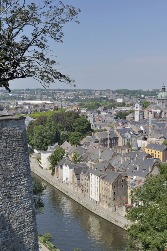 Namur Namur hal pand - Shutterstock.com 