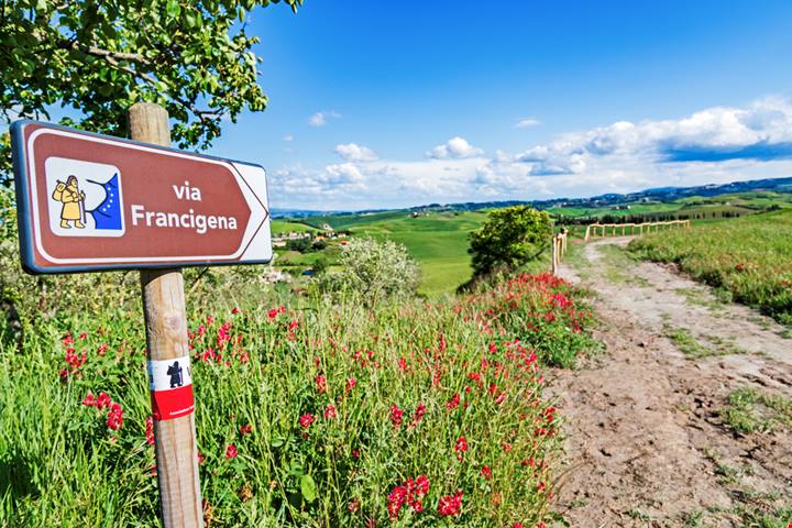 Molto più di un cammino, è un viaggio sia fisico che dell'anima. Ecco perchè è l'esperienza che dovresti fare almeno una volta nella vita