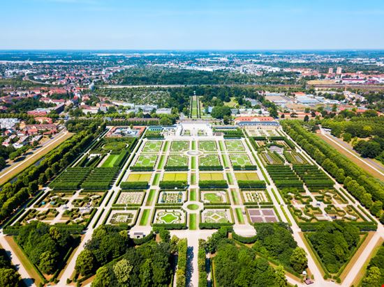 Giardini Reali di Herrenhausen Giardini Reali di Herrenhausen saiko3p - Shutterstock.com 