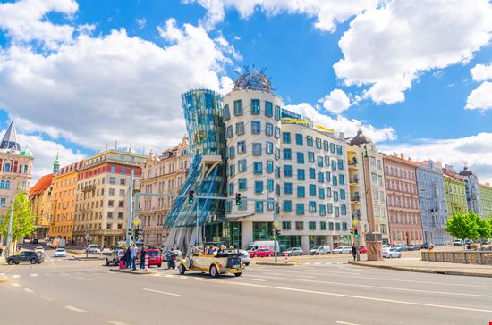 Praga Casa Danzante  stock.adobe.com - solo uso editoriale 