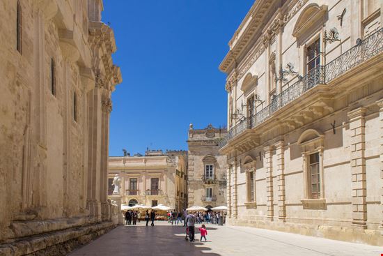 Square Duomo Siracusa stock.adobe.com 